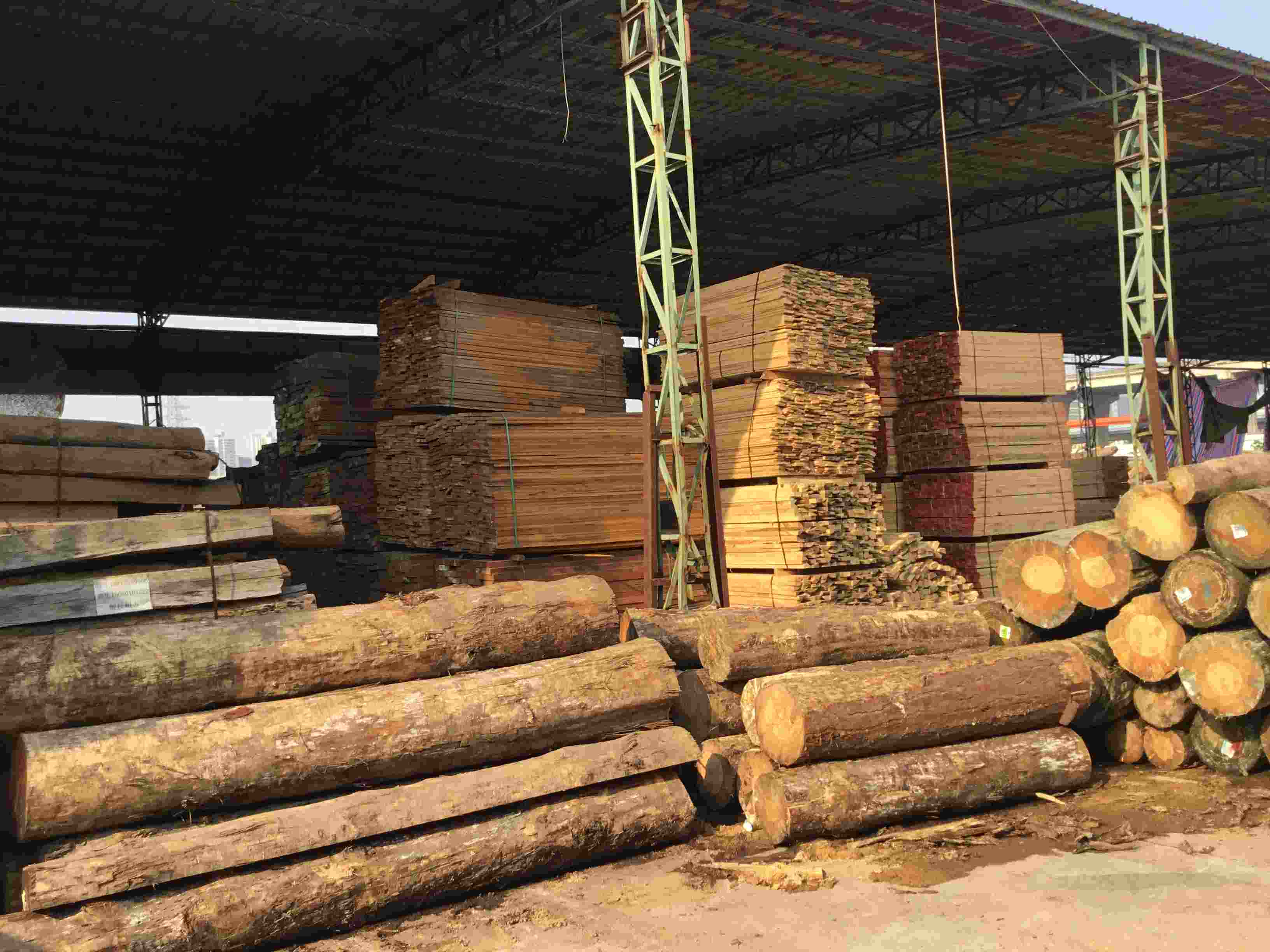 青森木業筑造自營店空間